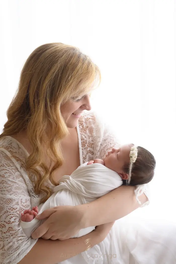 Photo de naissance, Naissance-nouveau-ne-garcon-shooting-photo-voiron-grenoble-chambery-bourgoin-jallieu-aurelie-stavinga-photographe-2-67aa6595533b4.webp